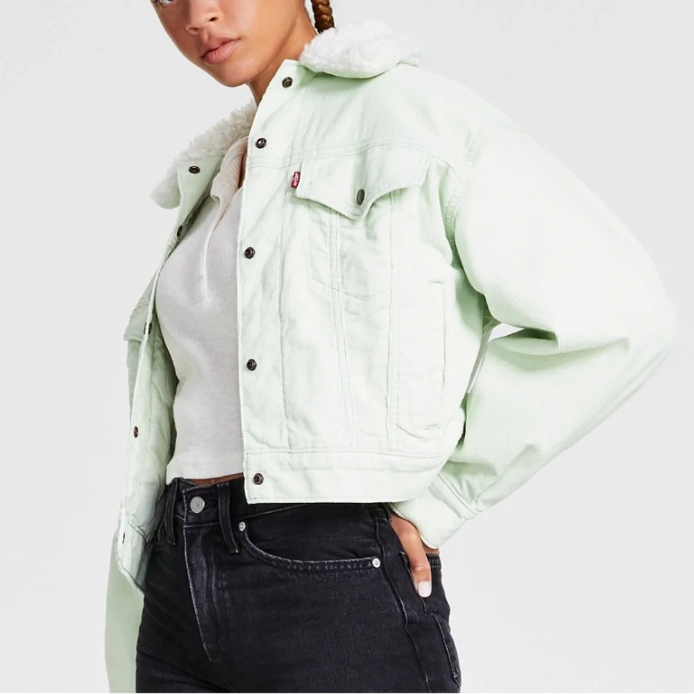 NWT Levi’s Oversized Corduroy Jacket with Sherpa Collar - Picture 1 of 8